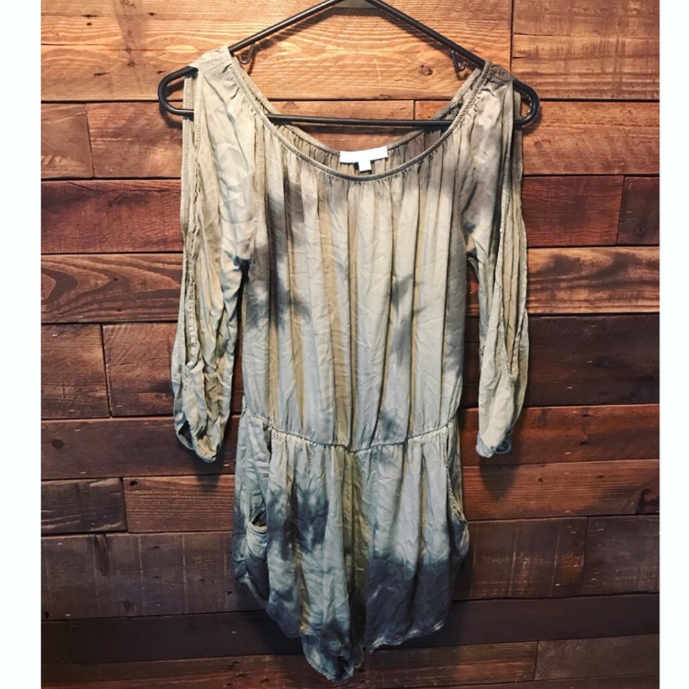 American Eagle Don’t Ask Why Romper*
